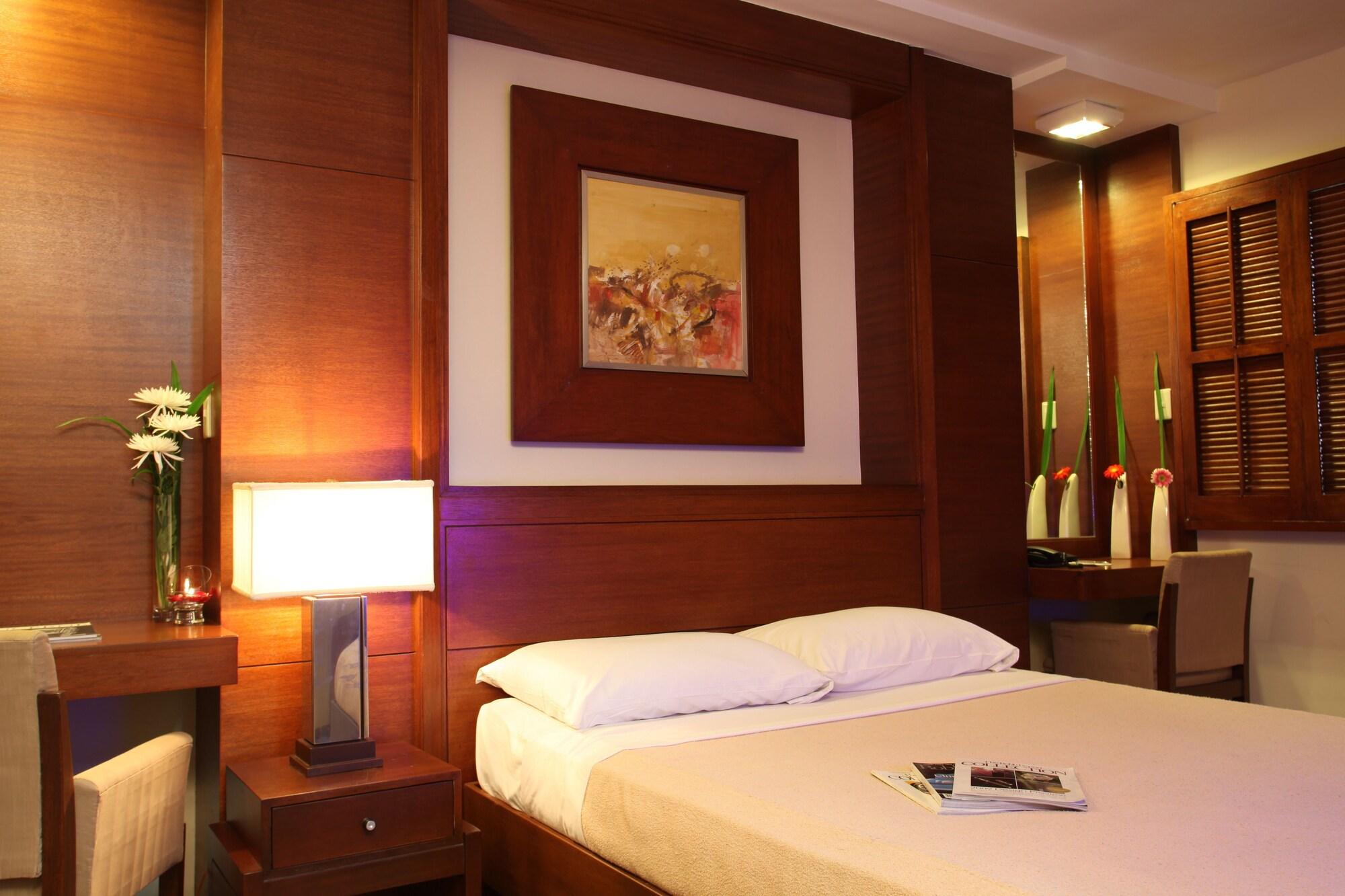 Amorsolo Mansion Hotel Makati City Bagian luar foto