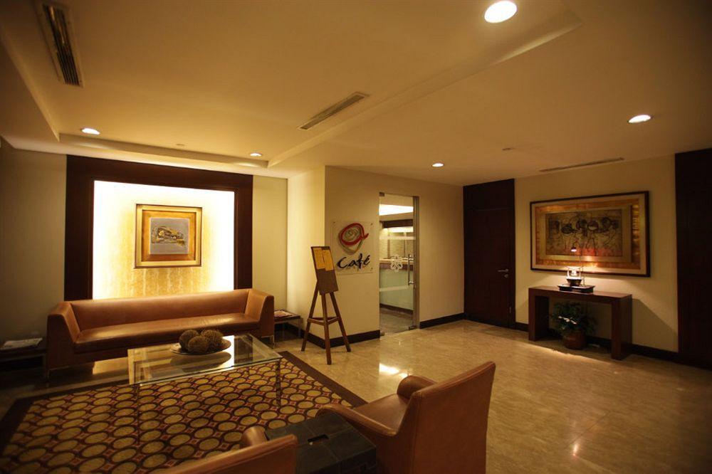 Amorsolo Mansion Hotel Makati City Bagian luar foto